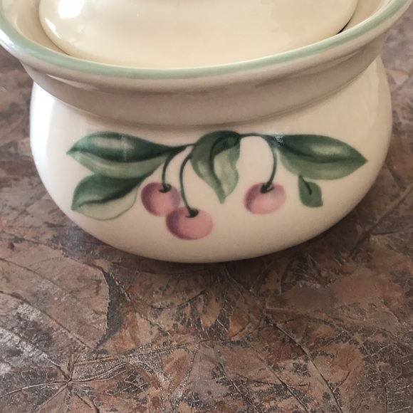 Pfaltzgraff cherry blossom vintage sugar bowl with lid - Picture 11 of 11